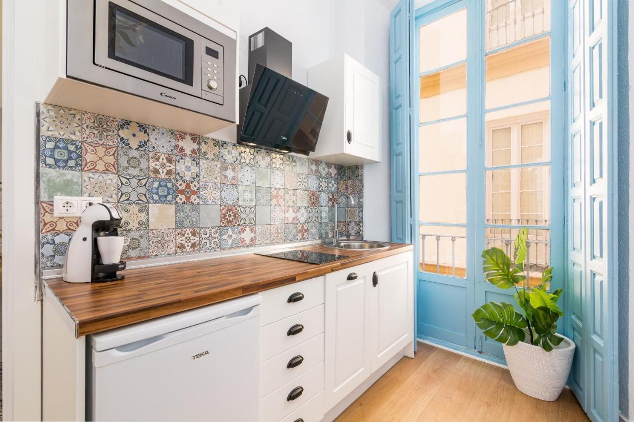 Suite Homes Apartamentos Plaza De La Merced Malaga Exterior photo